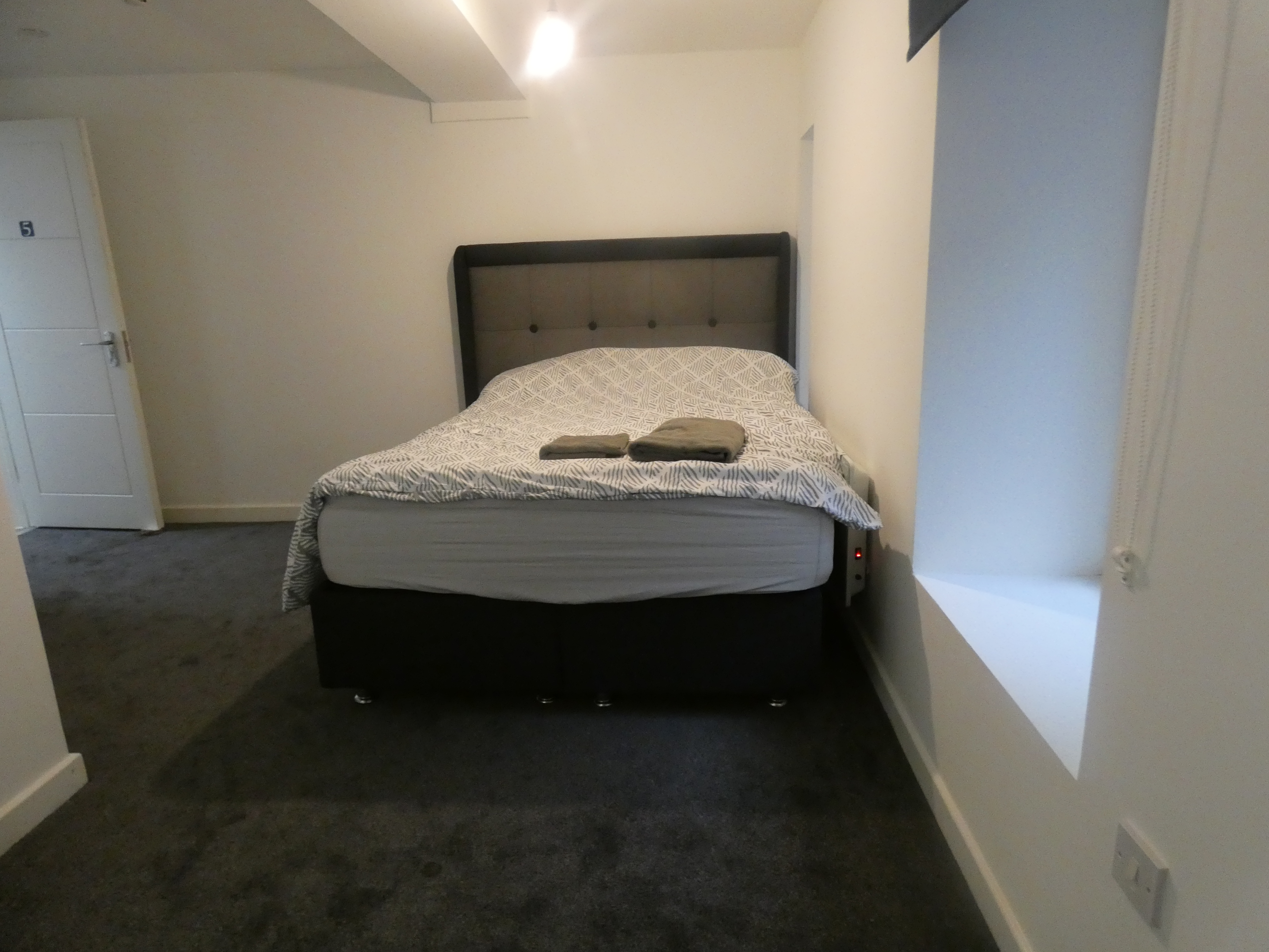 1 bedroom in a house share to rent
