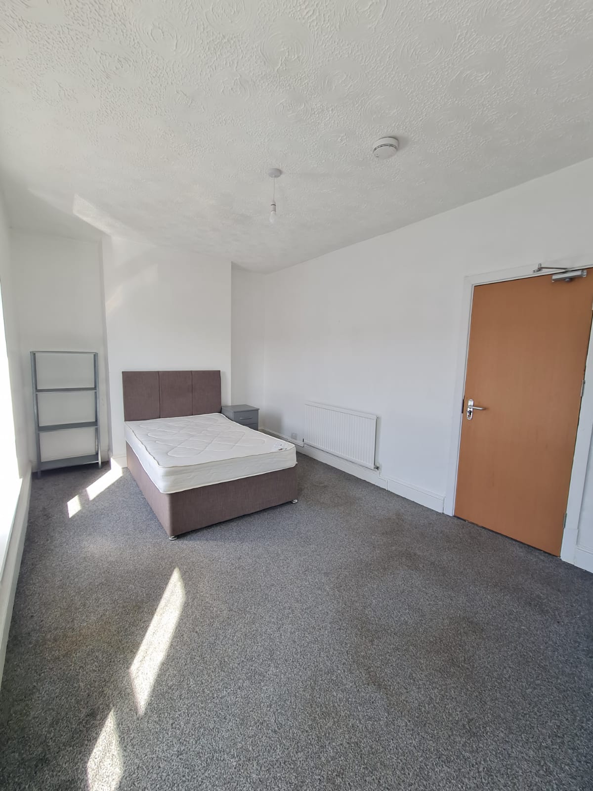1 Stylish Room Available In a HMO property on Rhondda Street