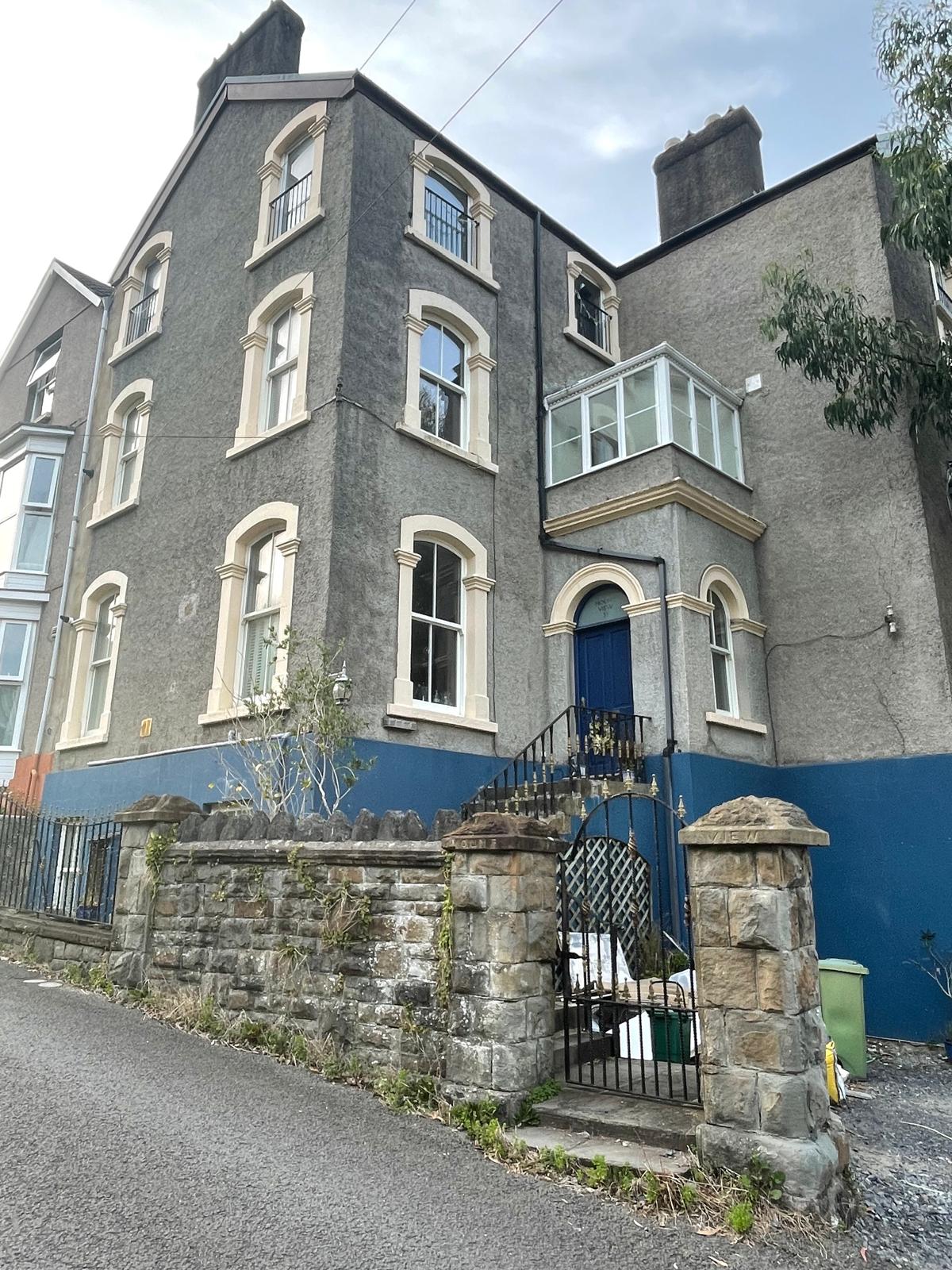 2 bedroom house share to rent
