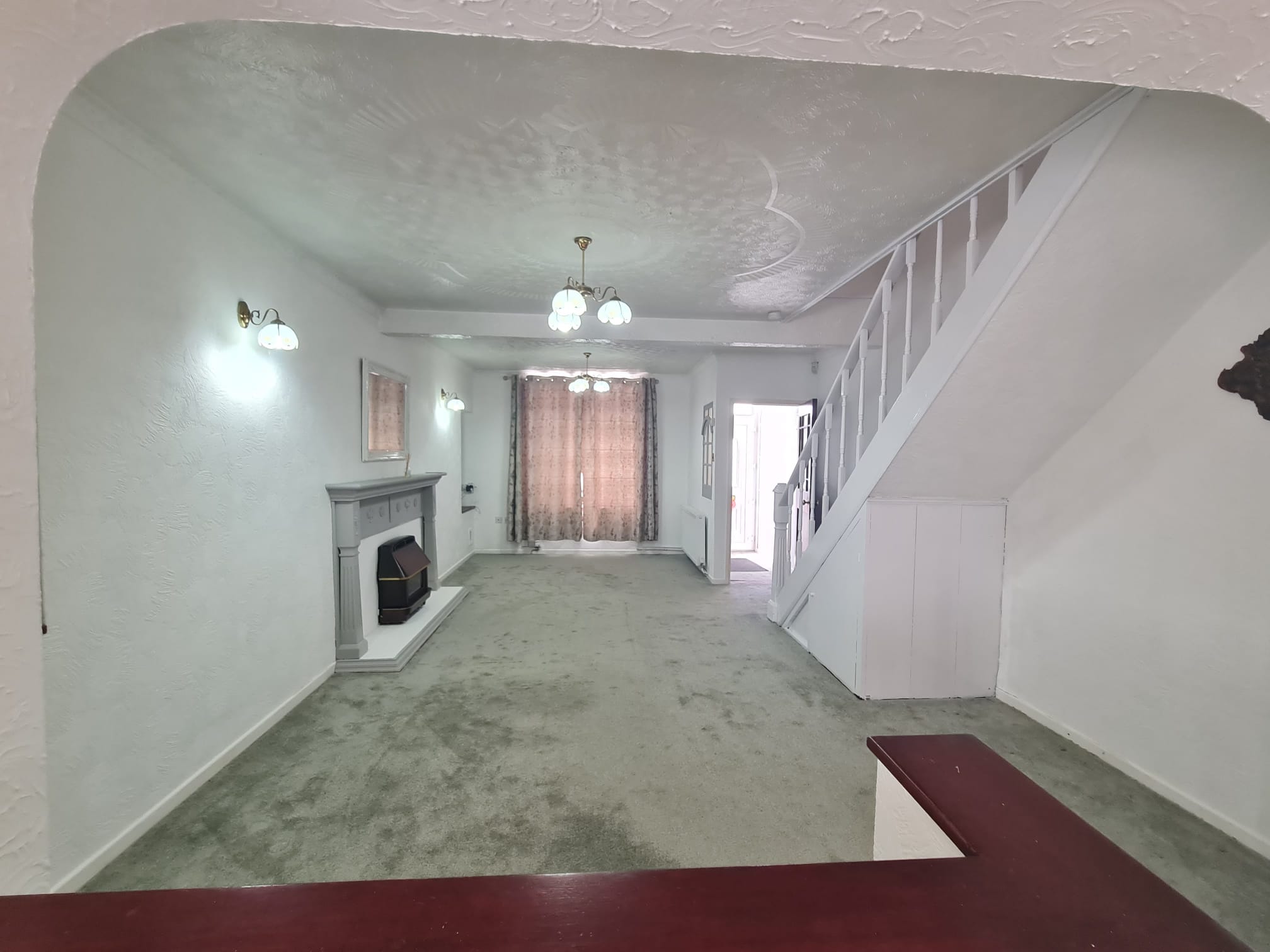 3 bedroom end of terrace house