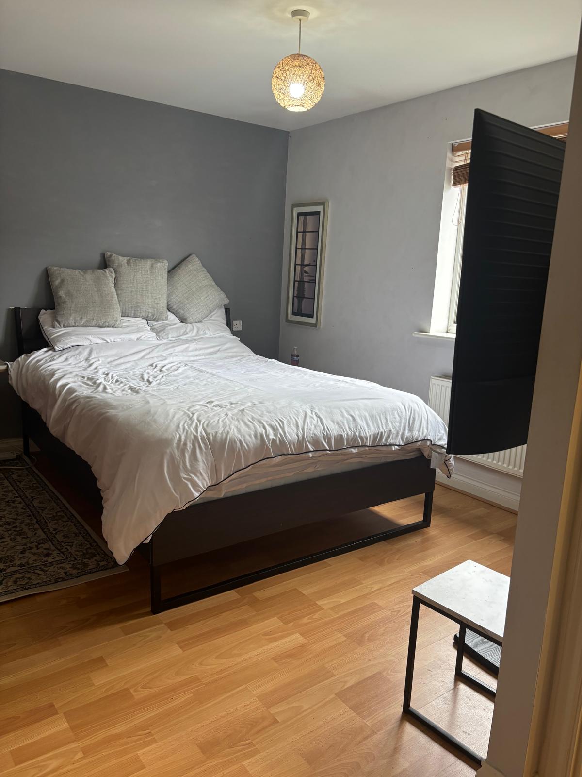 4 bedroom 2 bathroom
