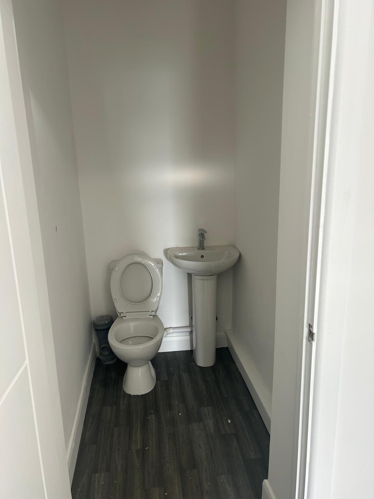 4 bedroom terraced house