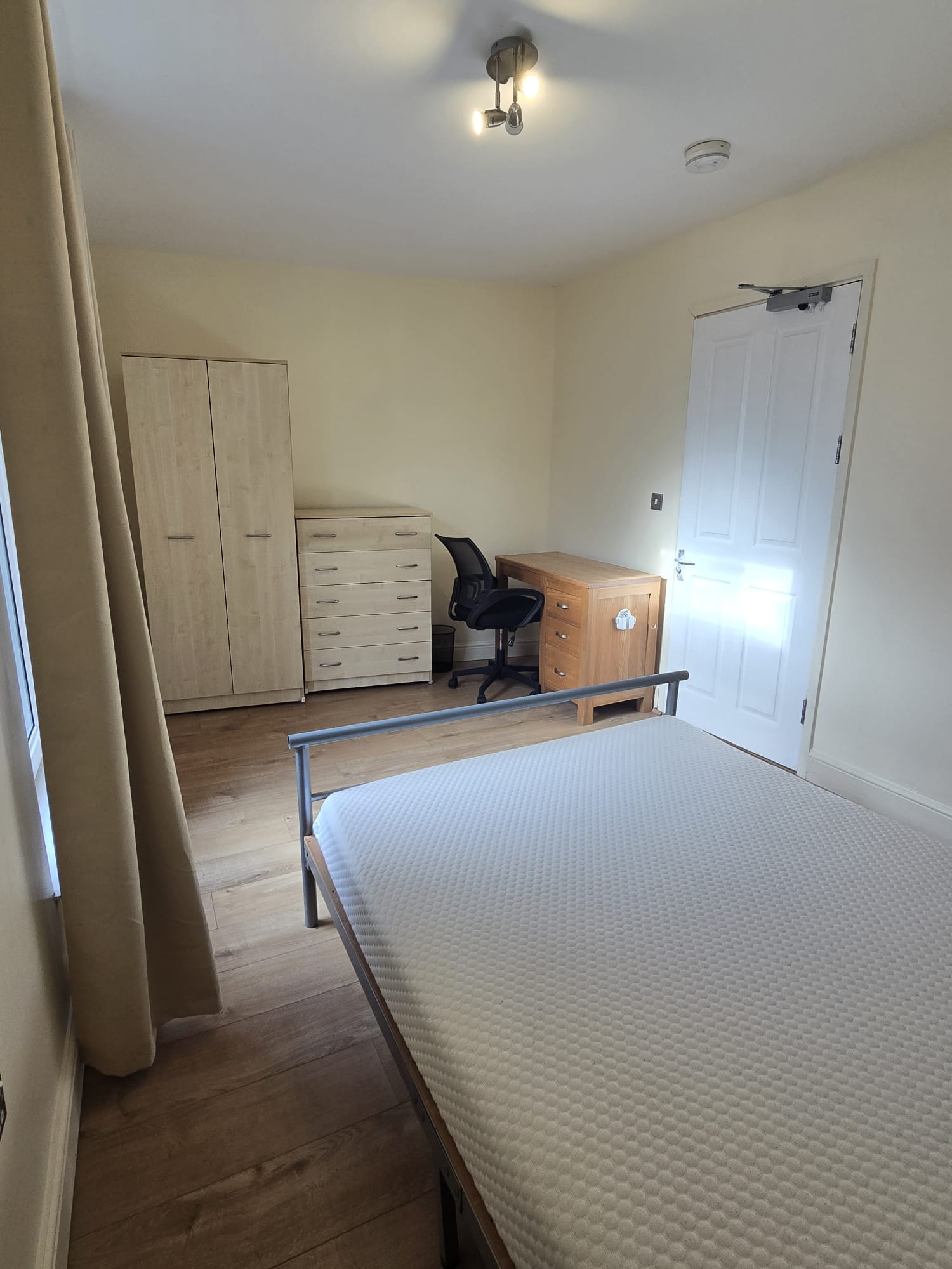 6 Rooms available for to let at Kilvey Terrace, St Thomas, Swansea, SA1 8BA (HMO)