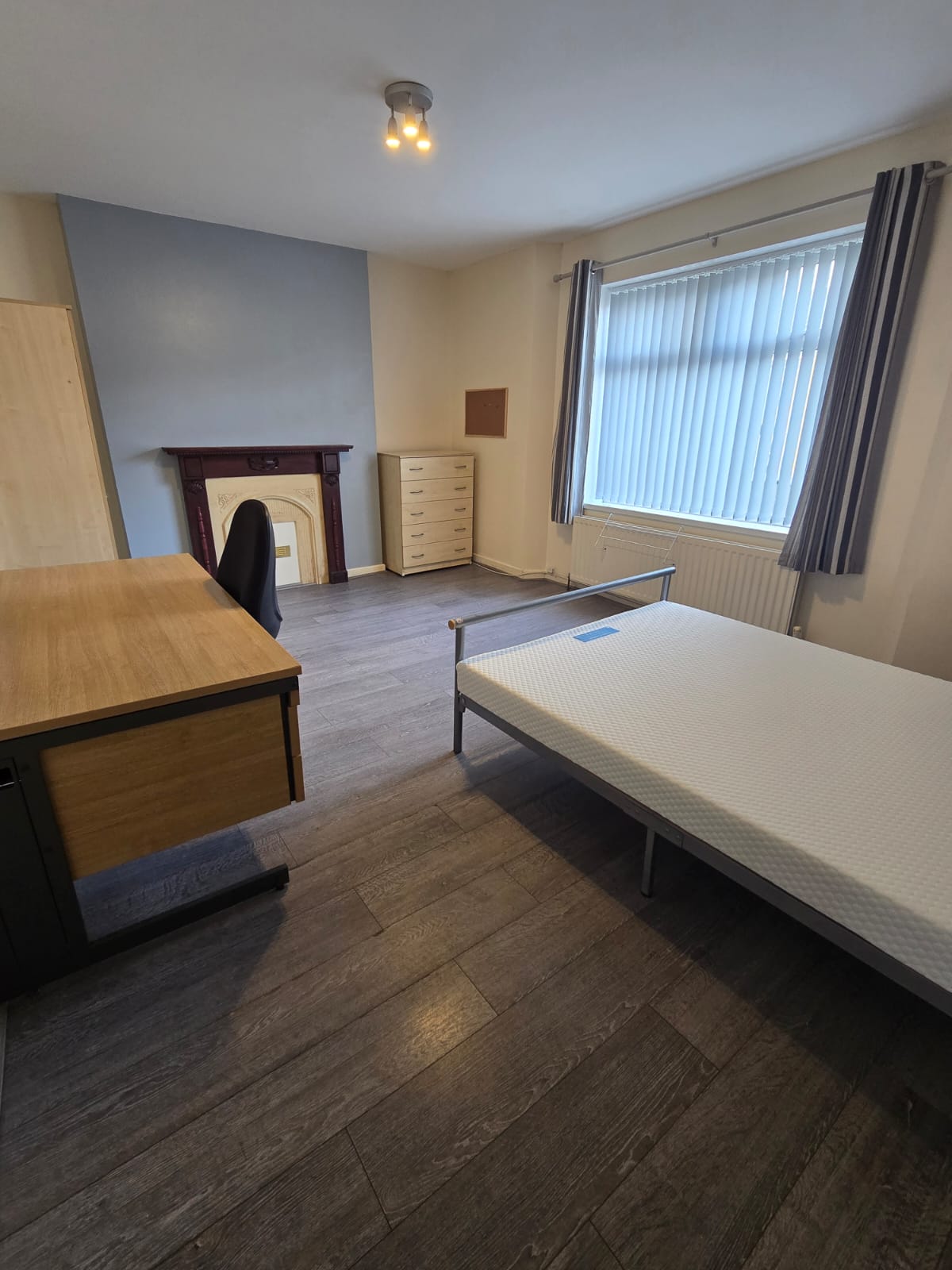 6 Rooms available for to let at Kilvey Terrace, St Thomas, Swansea, SA1 8BA (HMO)