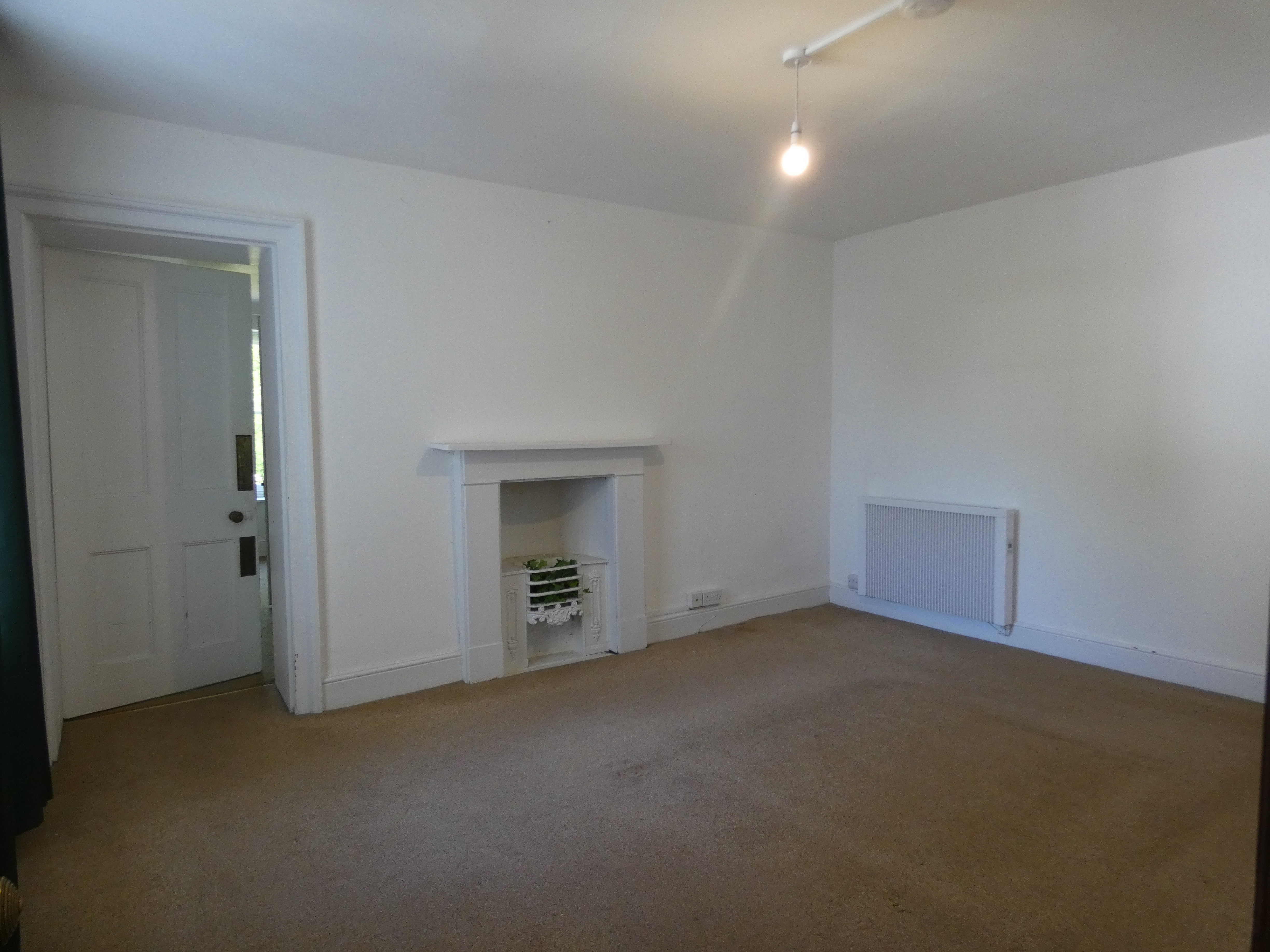 Herberts Lodge – Elegant Period Home with Private Grounds (To Let)