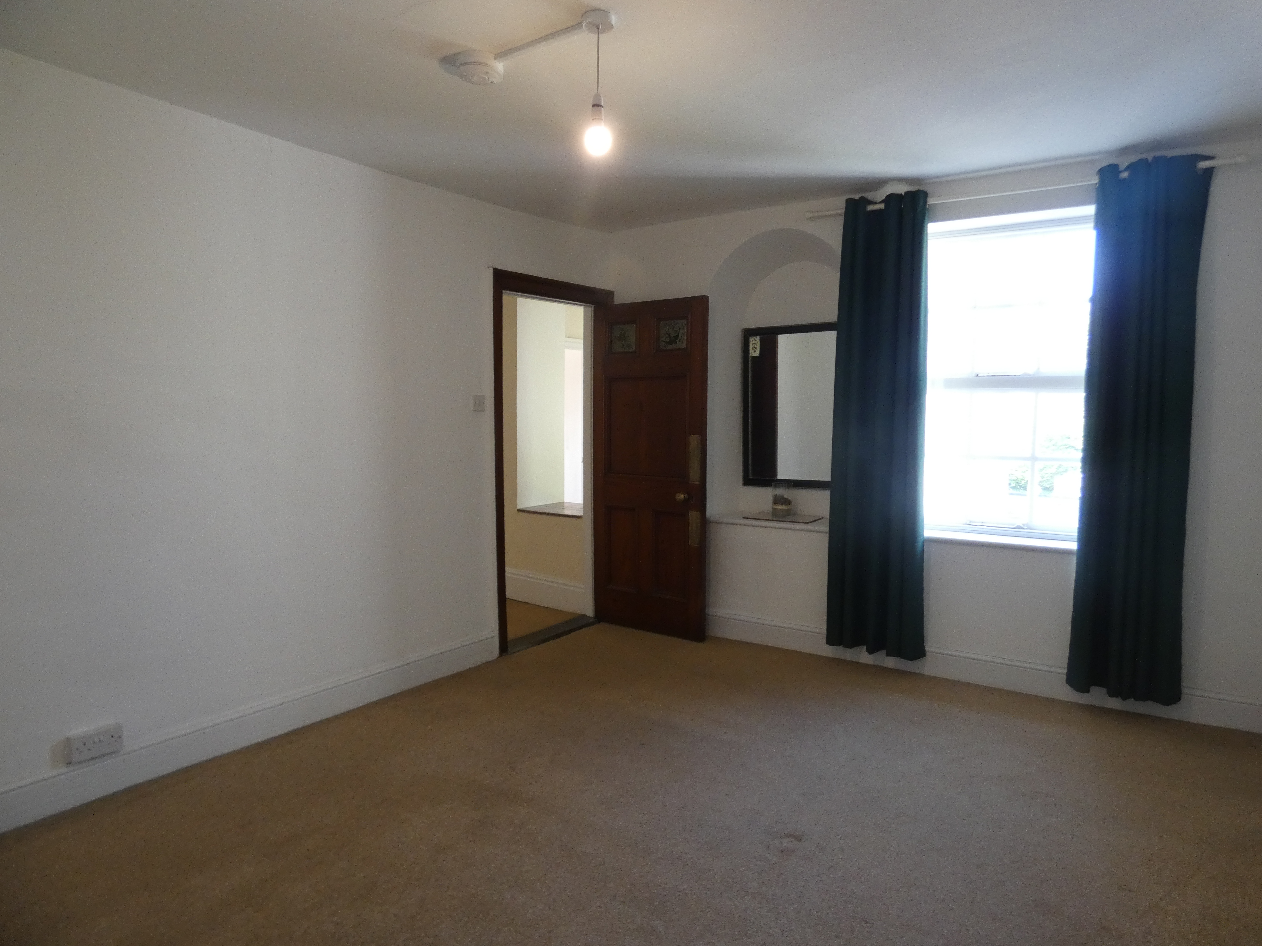 Herberts Lodge – Elegant Period Home with Private Grounds (To Let)