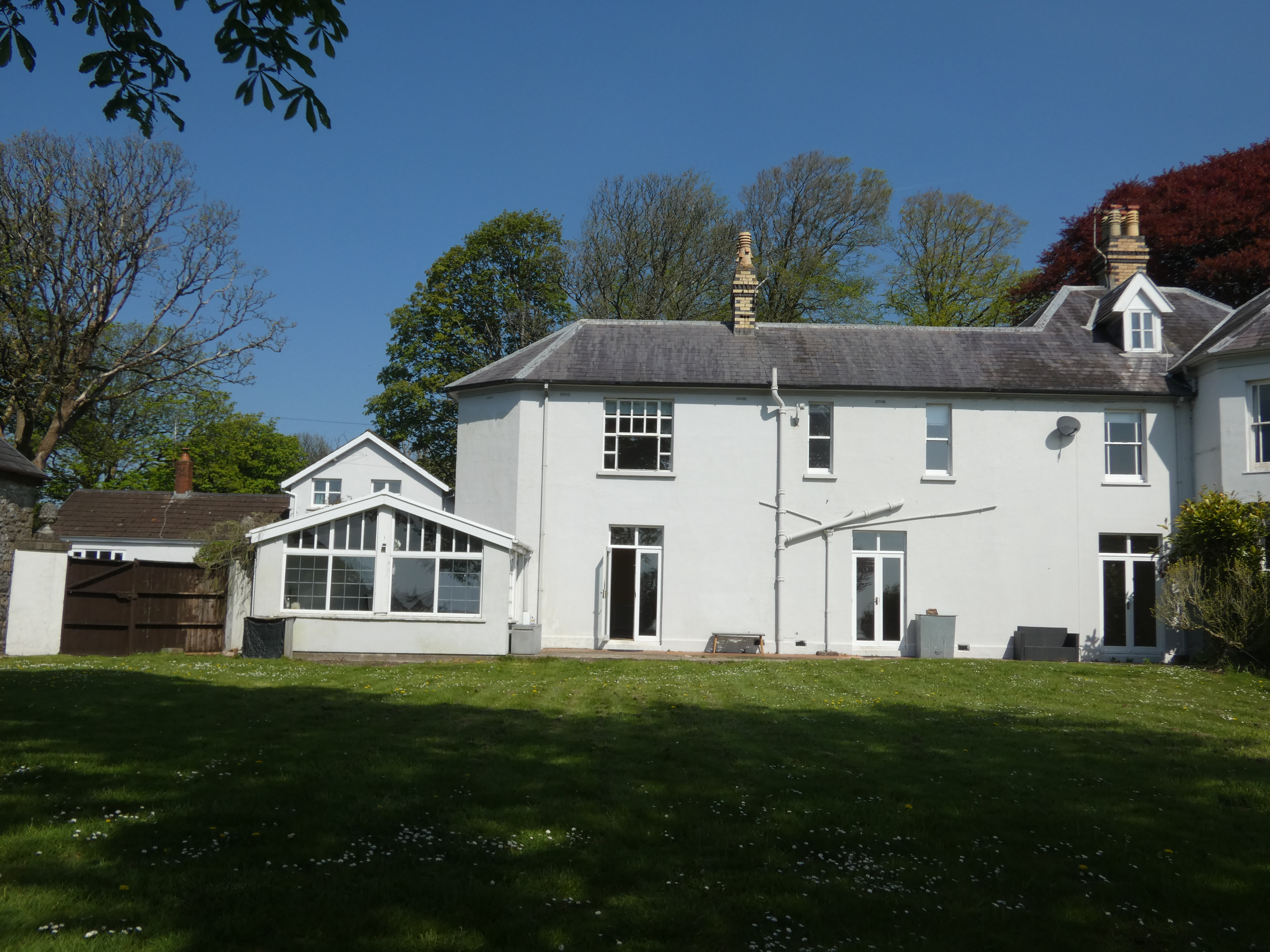 Herberts Lodge – Elegant Period Home with Private Grounds (To Let)
