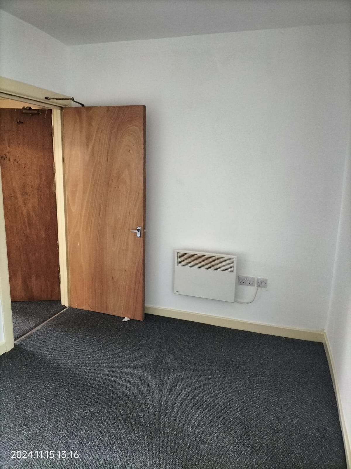 Freehold Mixed‑Use Building – Woodfield Street, Morriston, Swansea SA6 8BA