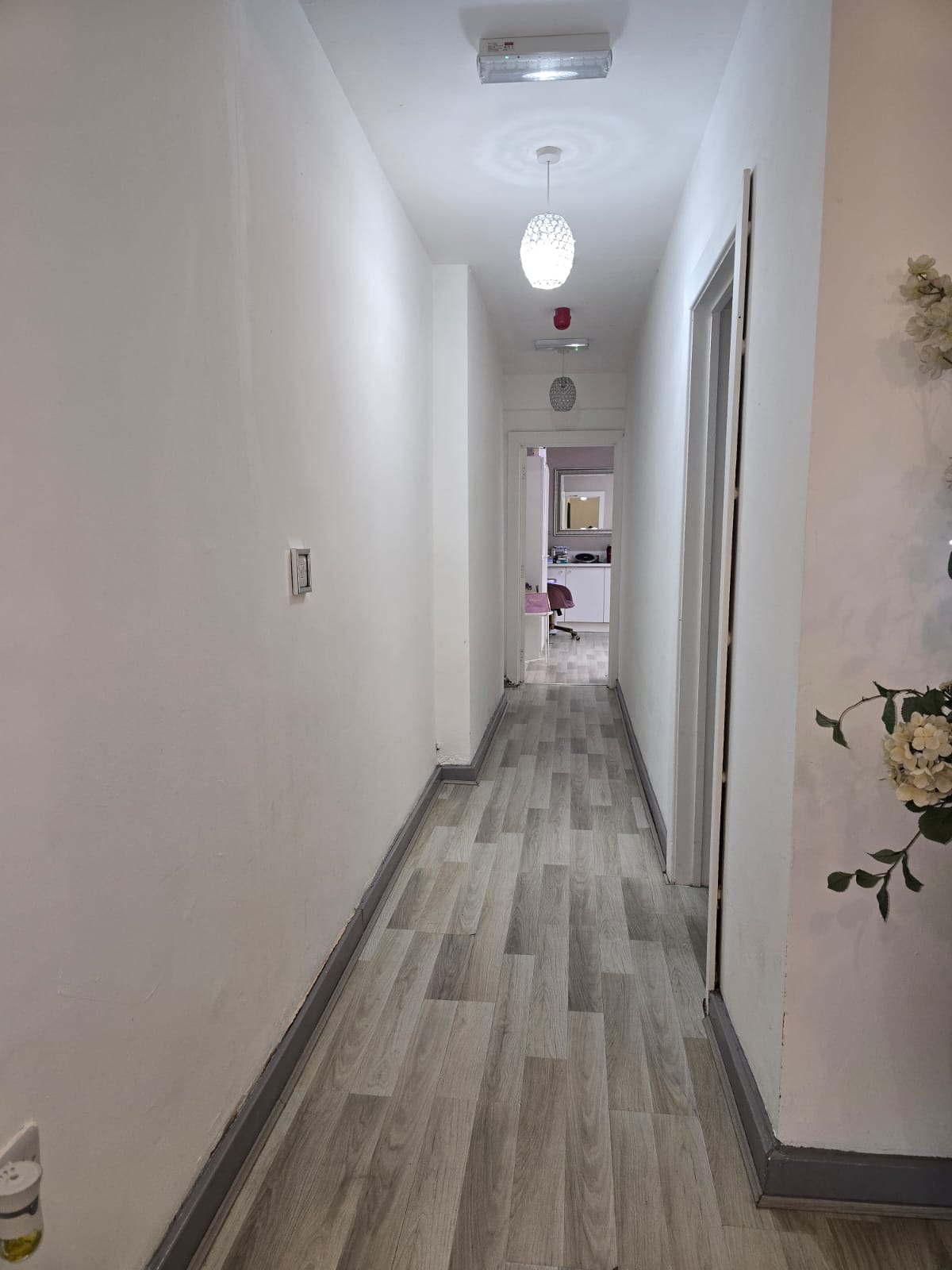 Freehold Mixed‑Use Building – Woodfield Street, Morriston, Swansea SA6 8BA