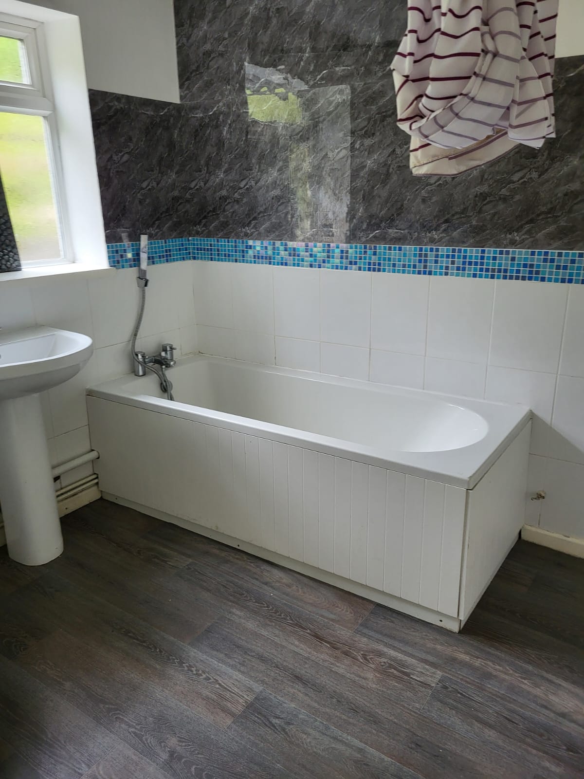 3 Bedroom to let Swansea Road, Trebanos, Swansea, Neath Port Talbot, SA8 4BL