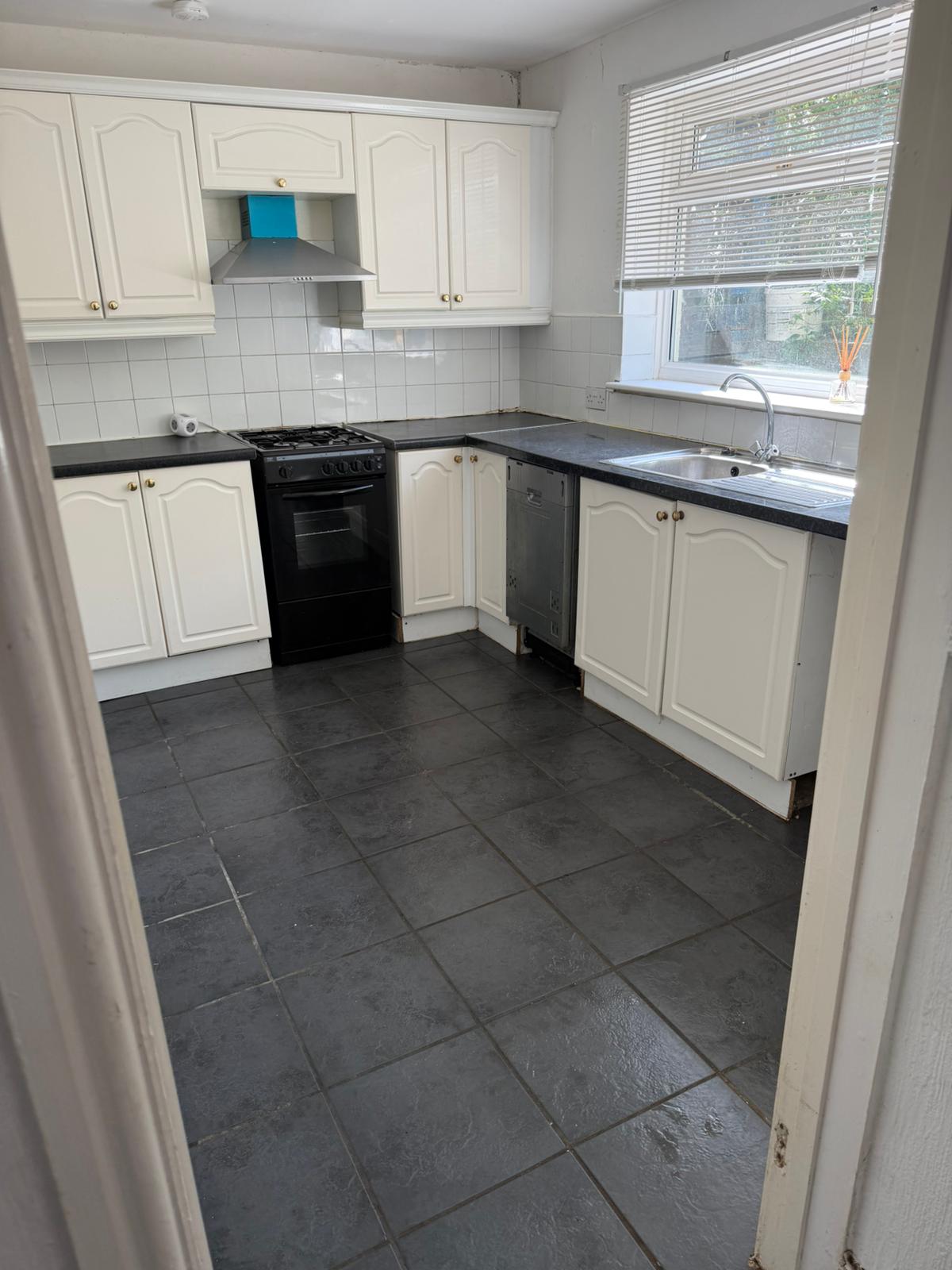 3 Bedroom to let Swansea Road, Trebanos, Swansea, Neath Port Talbot, SA8 4BL