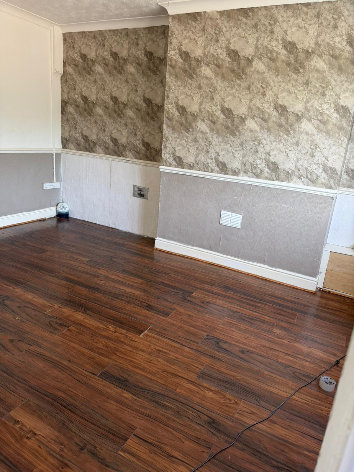 3 Bedroom House Swansea Road, Trebanos, Swansea, Neath Port Talbot, SA8 4BL