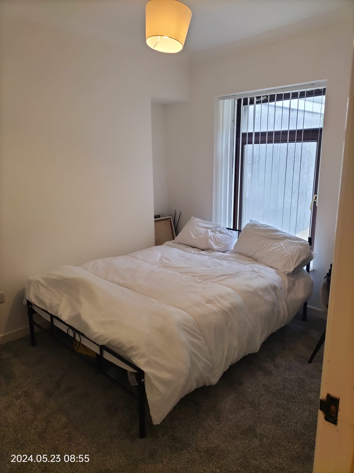 spacious and modern 2‑bedroom home has just become available on Baptist Well Street, right in the heart of Swansea.