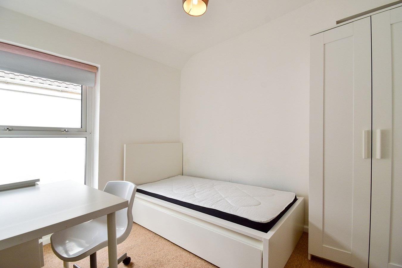 Rhondda Street - 3 BEDROOM HOUSE FOR LET