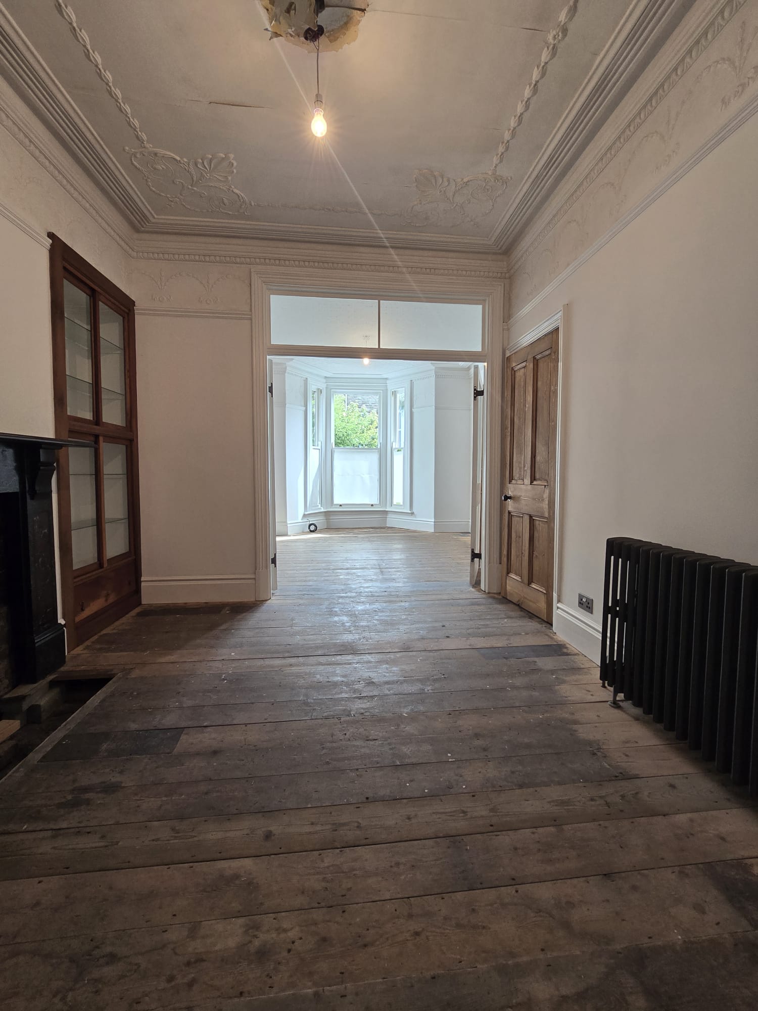 Spacious 5 Bedroom Terraced Property For Sale
