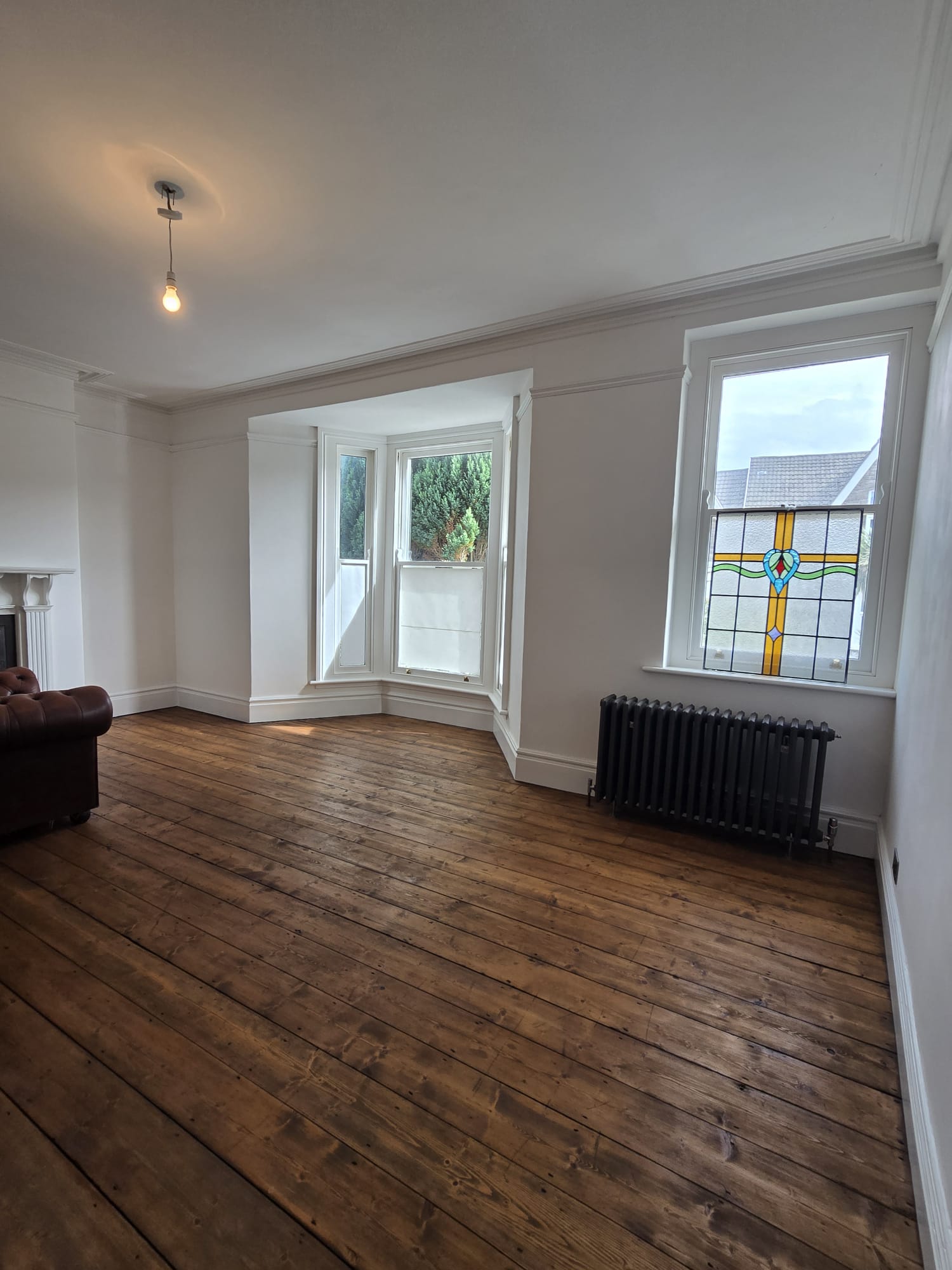 Spacious 5 Bedroom Terraced Property For Sale