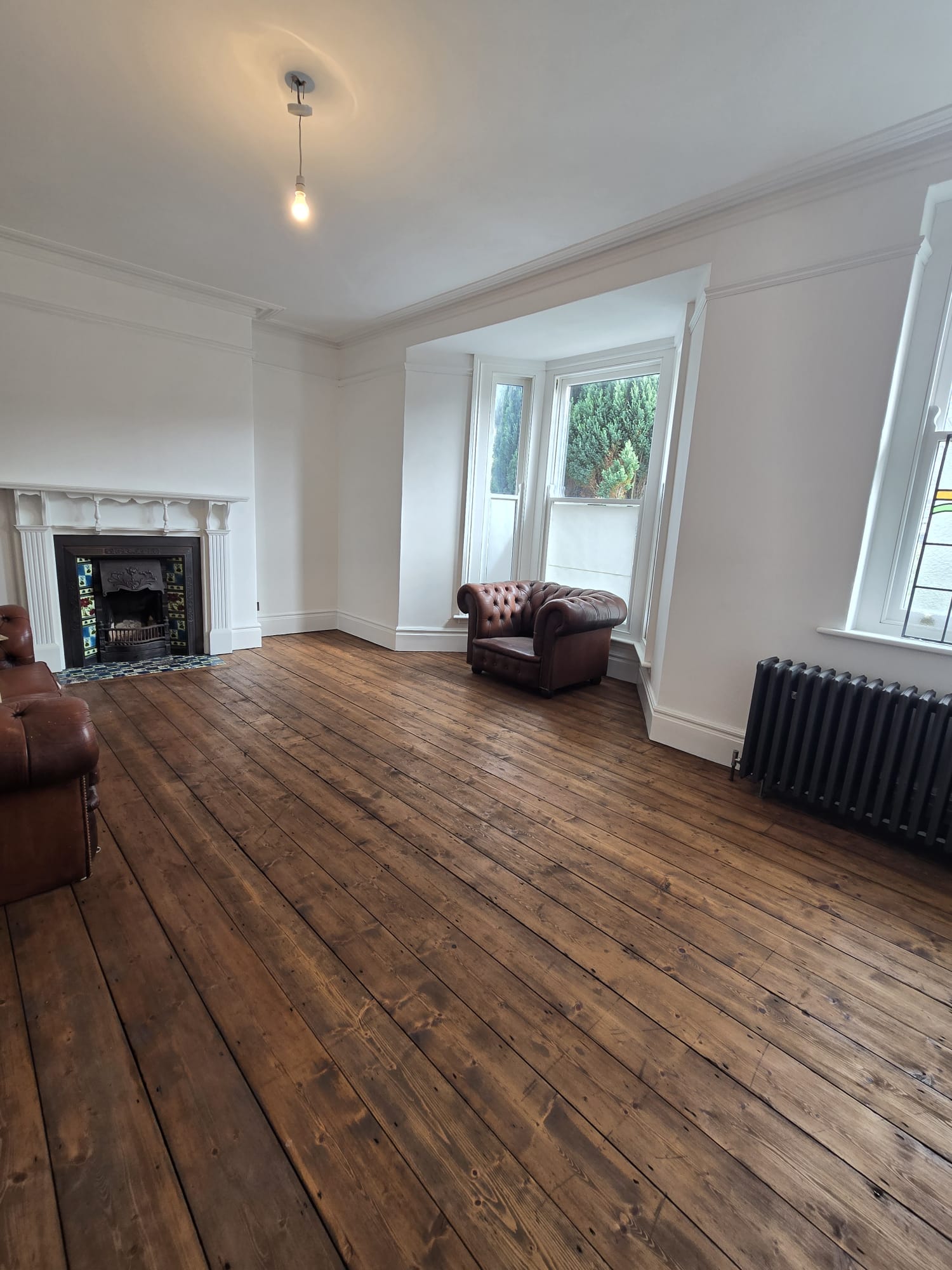 Spacious 5 Bedroom Terraced Property For Sale
