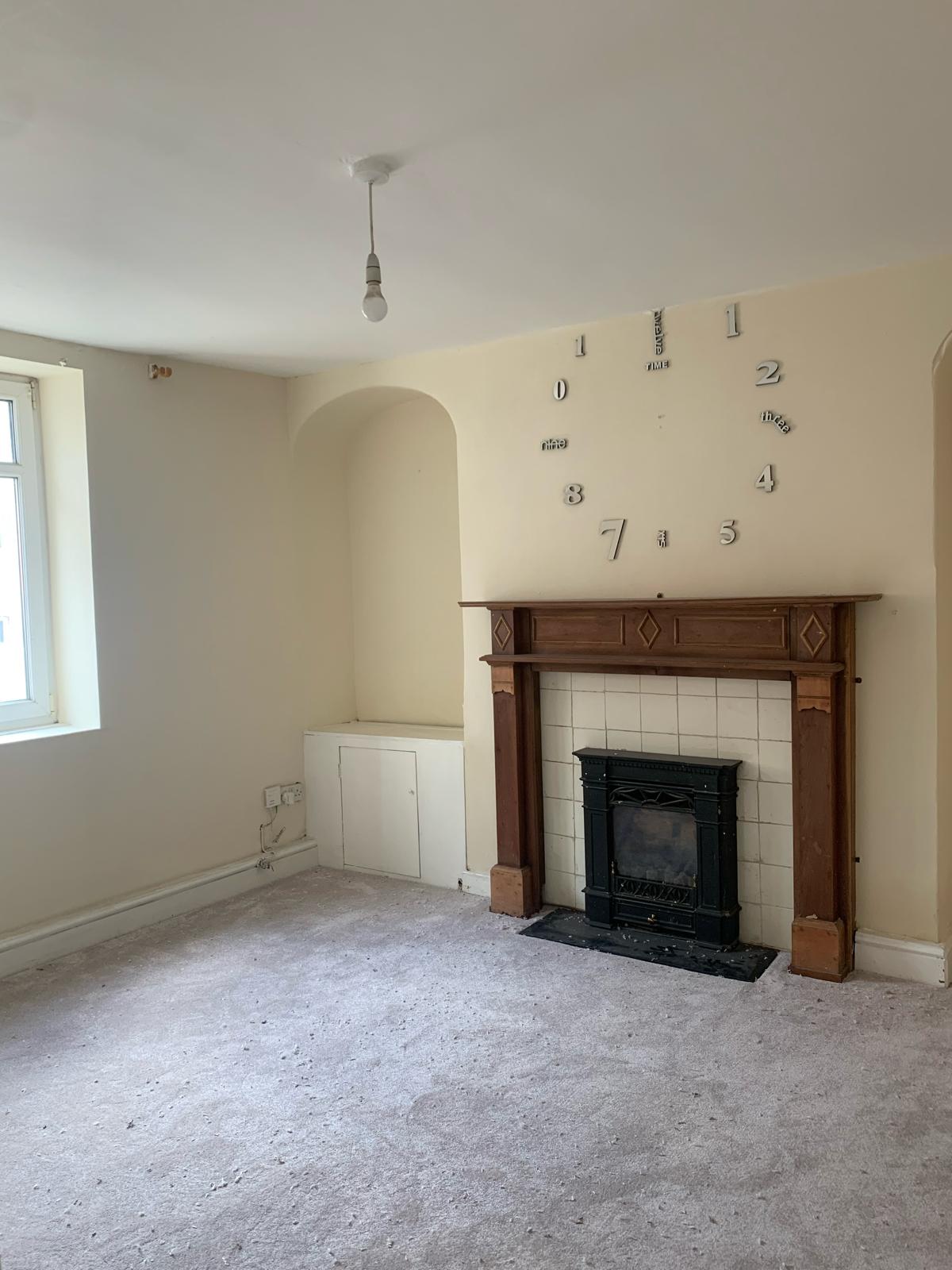 Well Presented 2 Bedroom Property For Sale